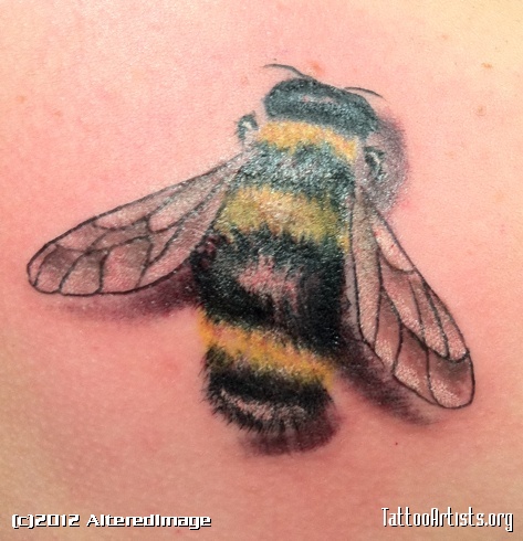 Cool Realistic Bumblebee Tattoo Design