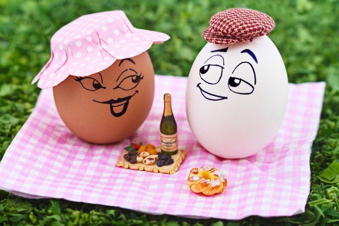 Funny Egg Couple On Date