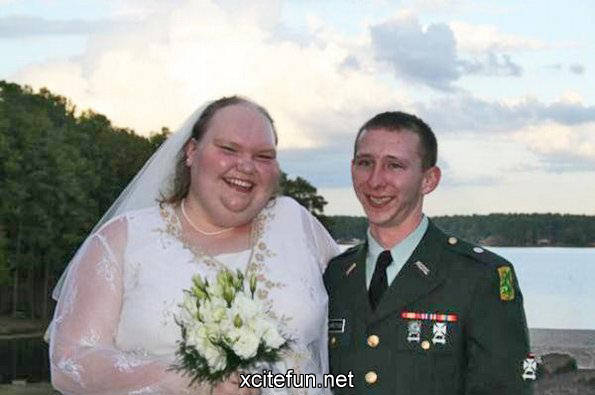 demo se oženio Funny-Weird-Wedding-Couplee
