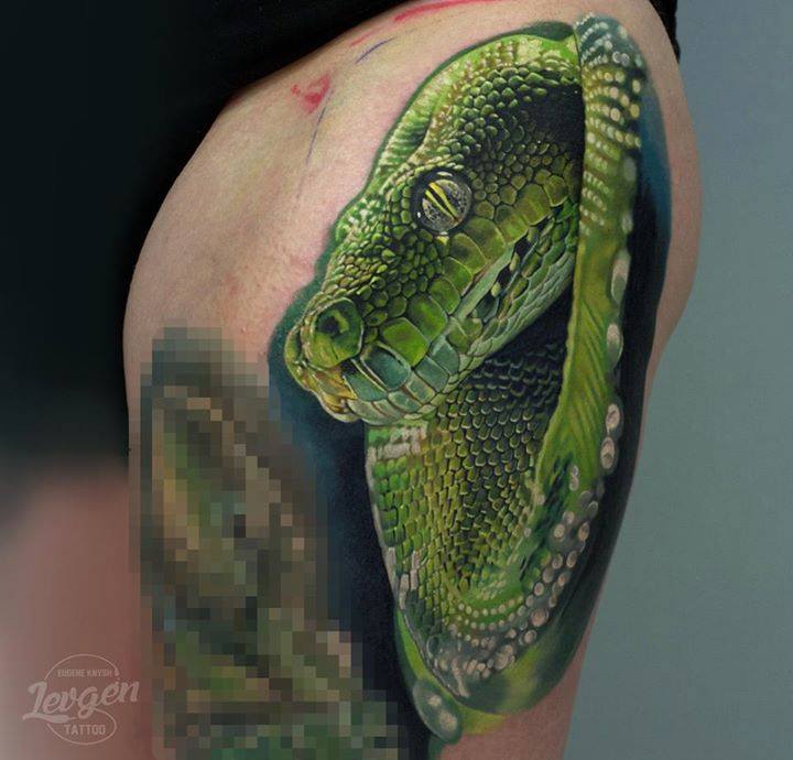 Green Ink Realistic Snake Tattoo On Left Thigh