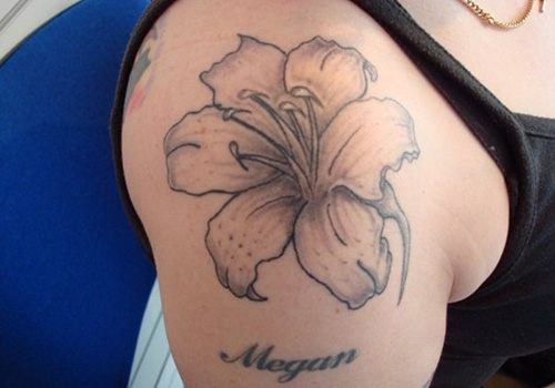 Grey Ink Lily Flower Tattoo On Right Shoulder