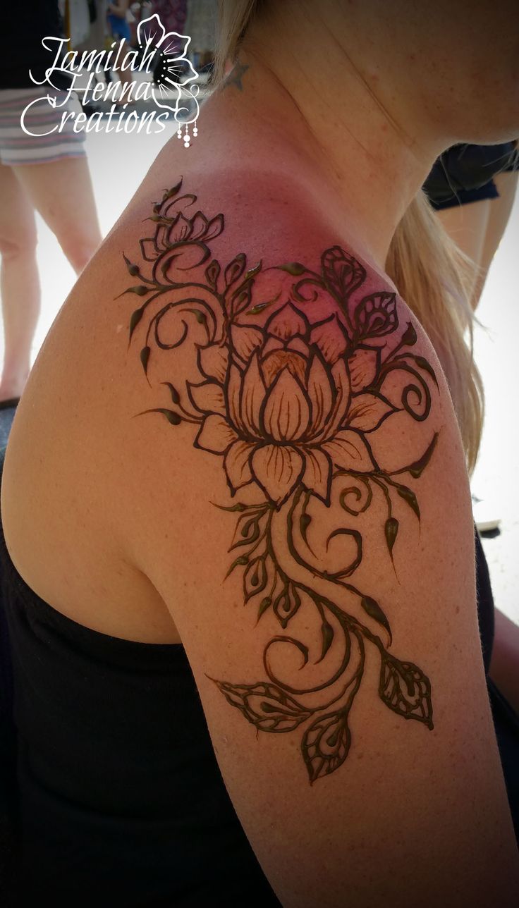 Henna Lotus Tattoo On Right Shoulder