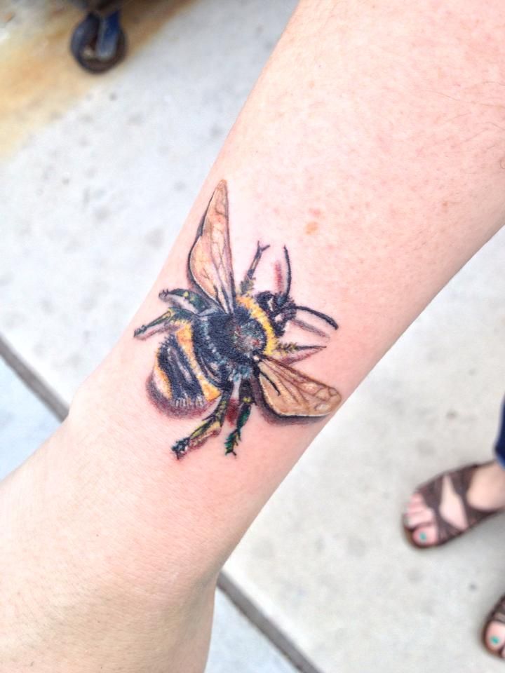 Realistic 3D Bumblebee Tattoo On Right Wrist