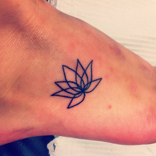 Simple Black Outline Lotus Flower Tattoo On Right Foot By lucile
