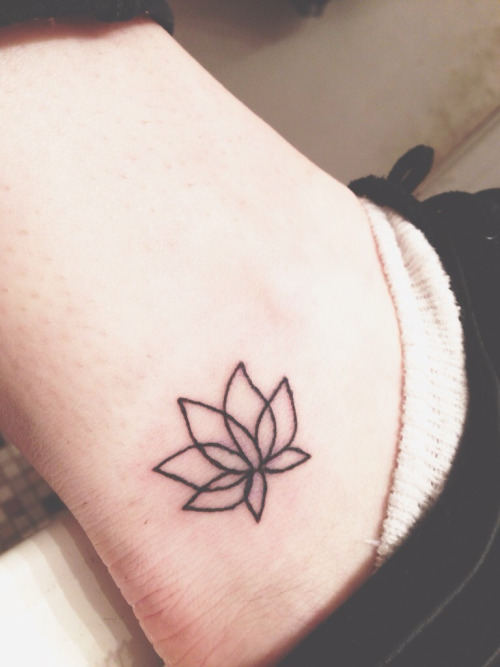 Simple Black Outline Lotus Tattoo Design For Ankle