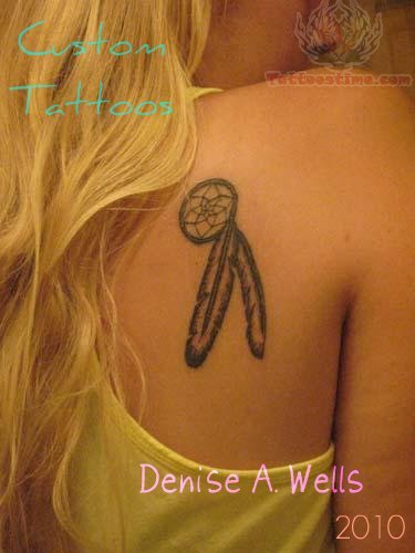 Small Dreamcatcher Tattoo On Right Back Shoulder