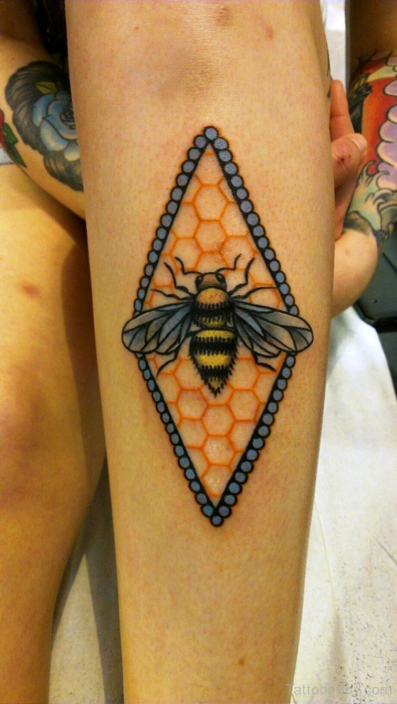Traditional Bumblebee Tattoo On Girl Left Leg By Rodjaasexface