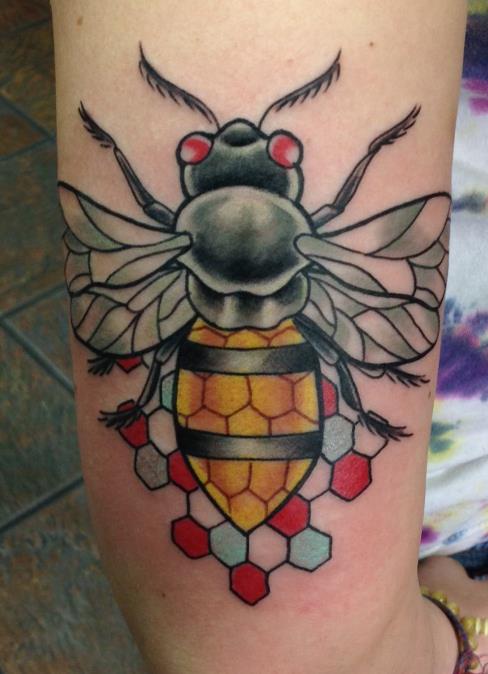 Traditional Bumblebee Tattoo On Half Sleeve