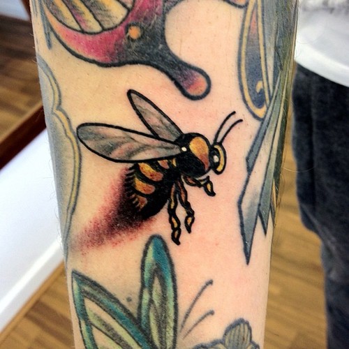 Traditional Flying Bumblebee Tattoo Design For Sleeve