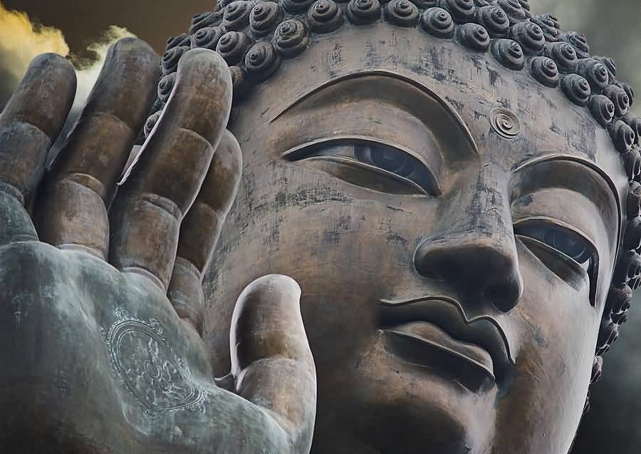 Amazing Closeup View Of Tian Tan Buddha