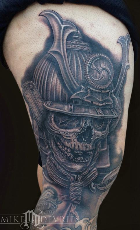 Black And Grey Samurai Skull Tattoo On Right Side Thigh