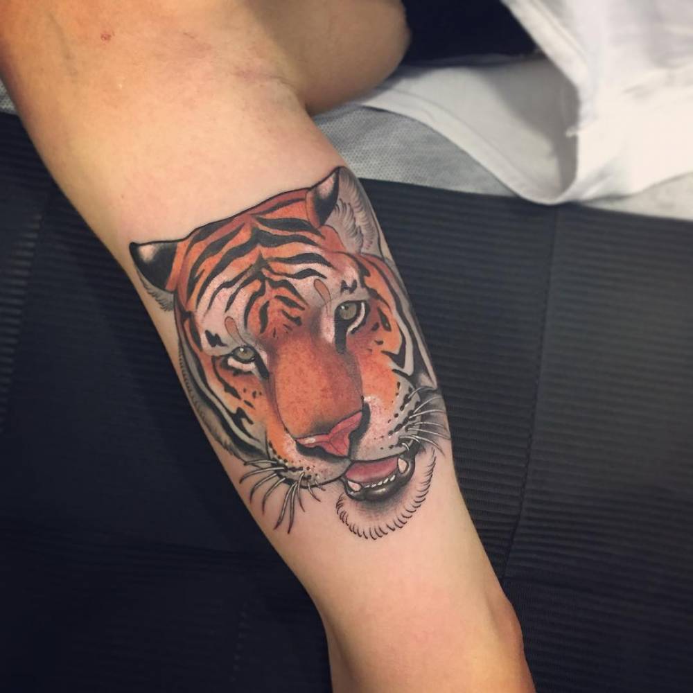 Color Ink Tiger Face Tattoo Idea