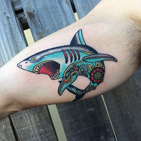 Colorful Traditional Shark Tattoo On Bicep