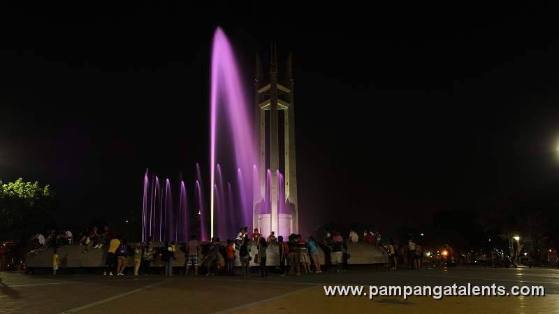 Dancing Fountain Near Quezon Memorial Shrine At Night