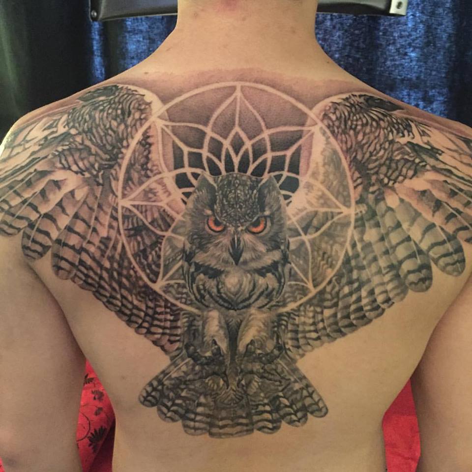 Dotwork Owl Tattoo On Man Upper Back By Elvin