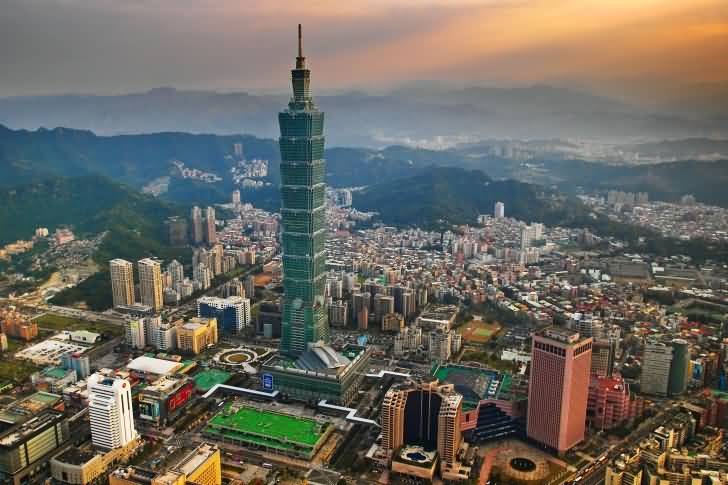 Green Taipei 101 Tower In Taiwan