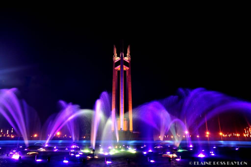 Incredible View Of Dancing Fountain And Quezon Memorial Shrine At Night