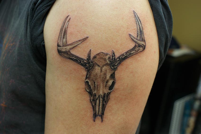 Left Shoulder Deer Skull Tattoo For Men