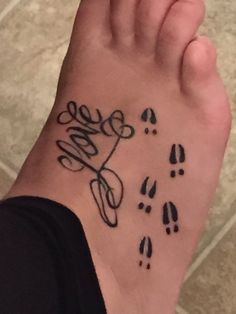 Love Deer Track Tattoo On Right Foot