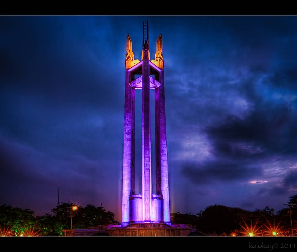 Night Picture Of Quezon Memorial Shrine