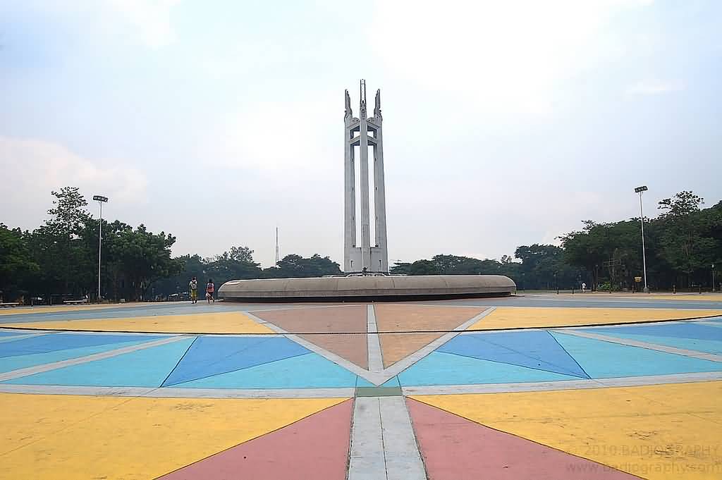 Quezon Memorial Shrine Front Picture