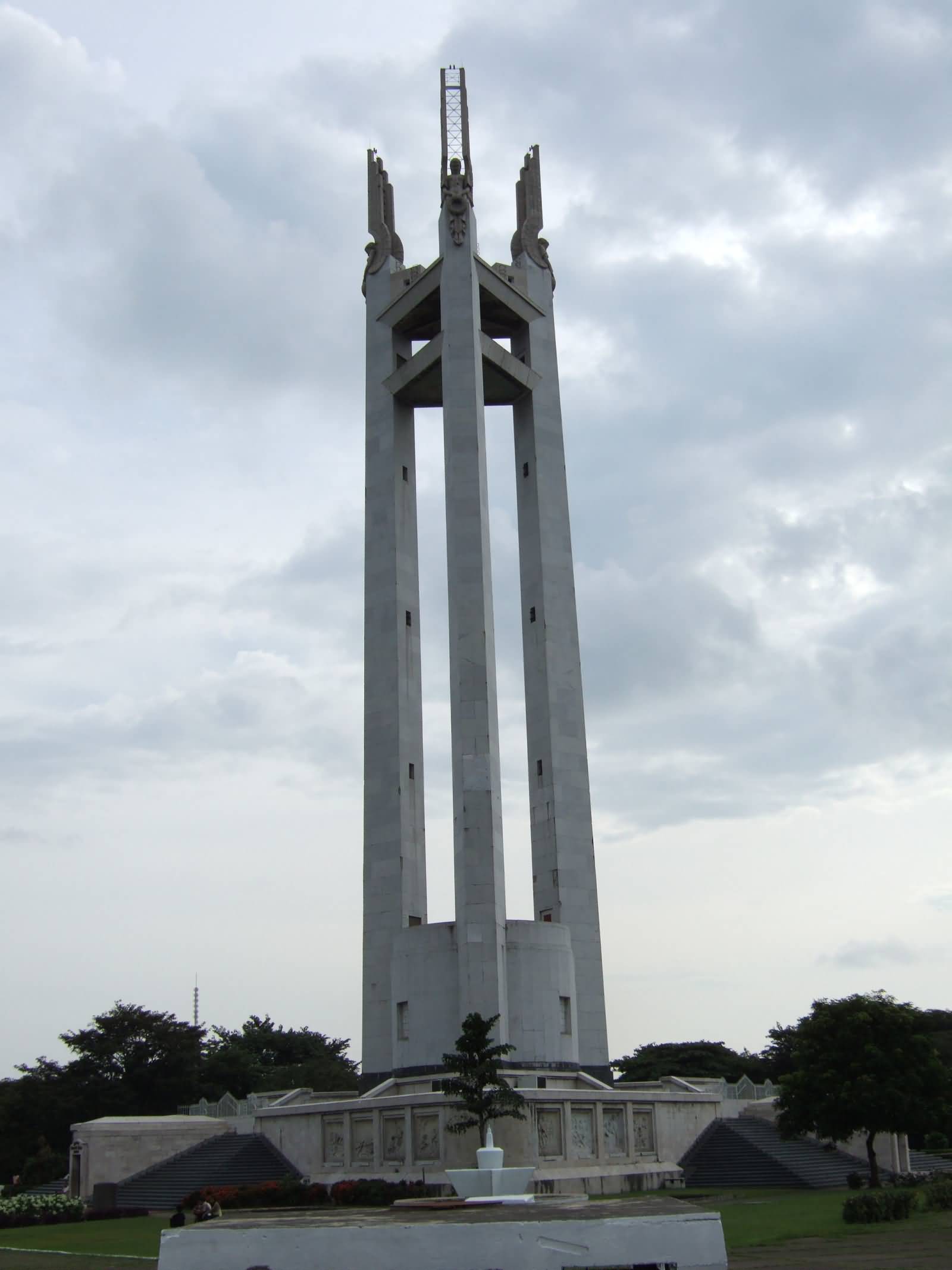 Quezon Memorial Shrine View