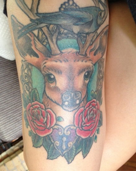 Red Roses And Deer Head Tattoo On Right Thigh