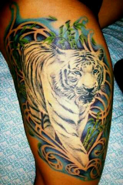 Right Thigh White Tiger Tattoo