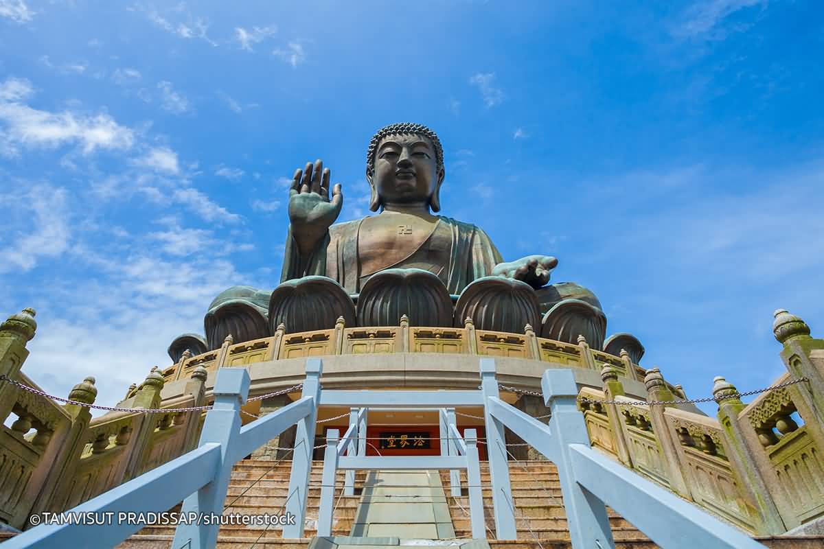 Tian Tan Buddha Statue In Hong Kong