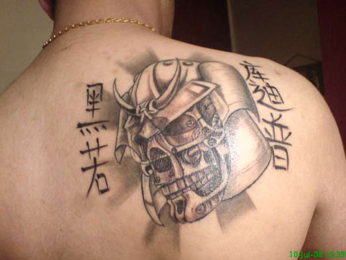 Unique Black And Grey Samurai Skull Tattoo On Man Right Back Shoulder