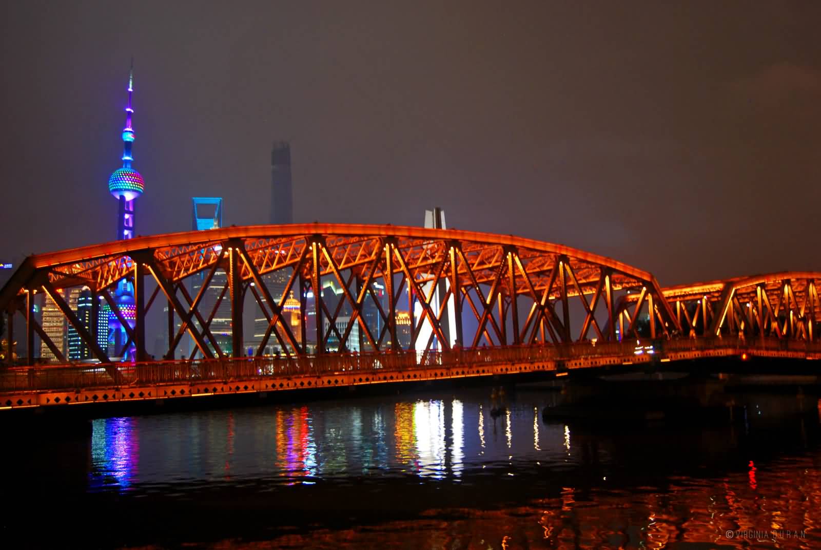 Waibaidu Bridge At Night