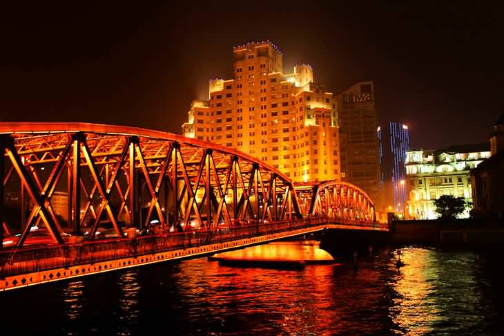 Waibaidu Bridge Lit Up At Night