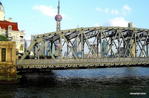 Waibaidu Bridge Over The Suzhou River