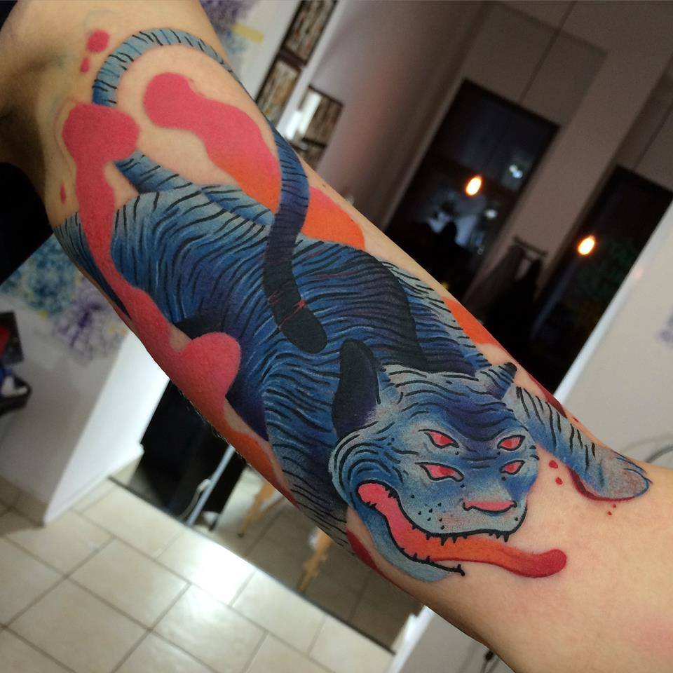 Abstract Tiger Tattoo On Left Bicep