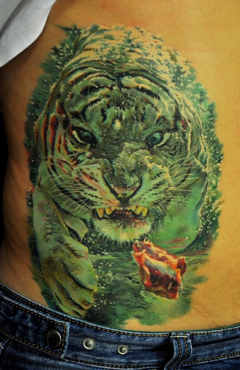 Abstract Tiger Tattoo On Right Side Rib