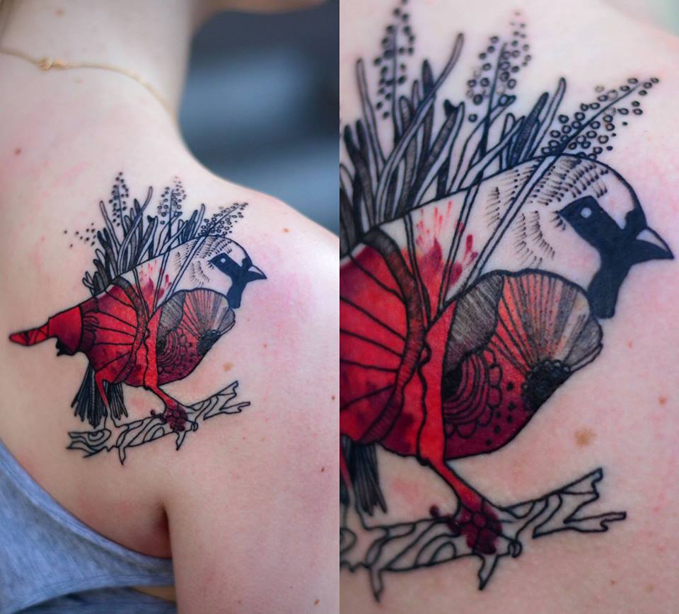 Black And Red Bird Tattoo On Right Back Shoulder