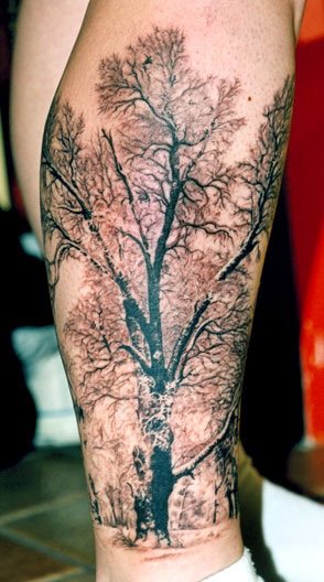 Black Ink Tree Tattoo On Right Leg