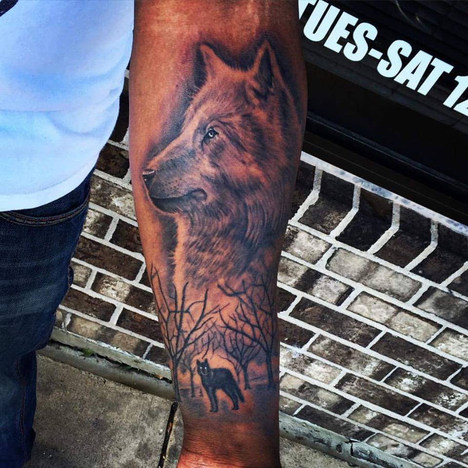 Black Ink Wolf Tattoo On Forearm By Omar