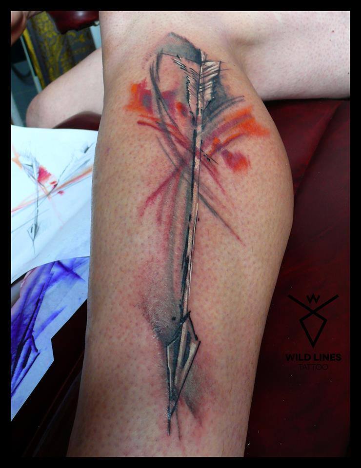 Cool Abstract Arrow Tattoo On Leg