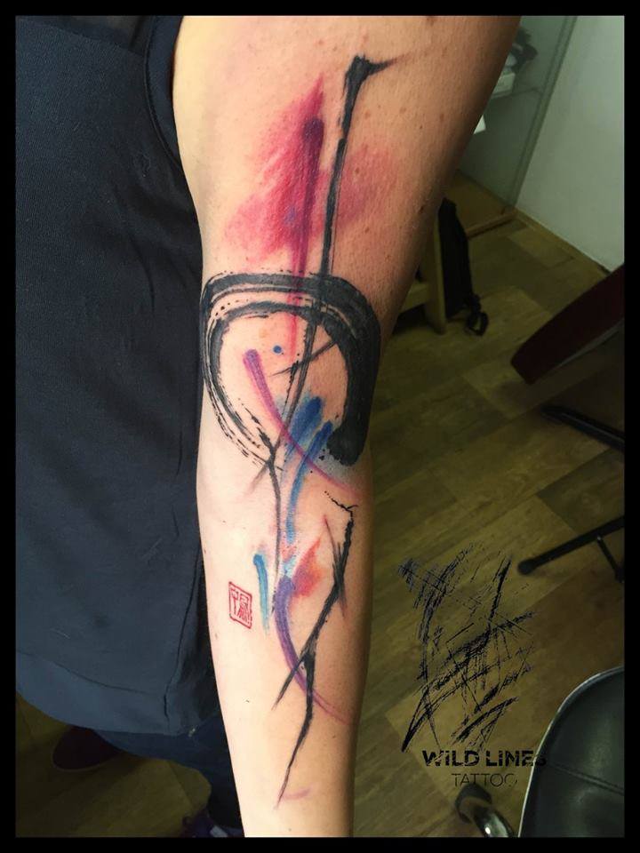 Cool Abstract Tattoo On Full Sleeve