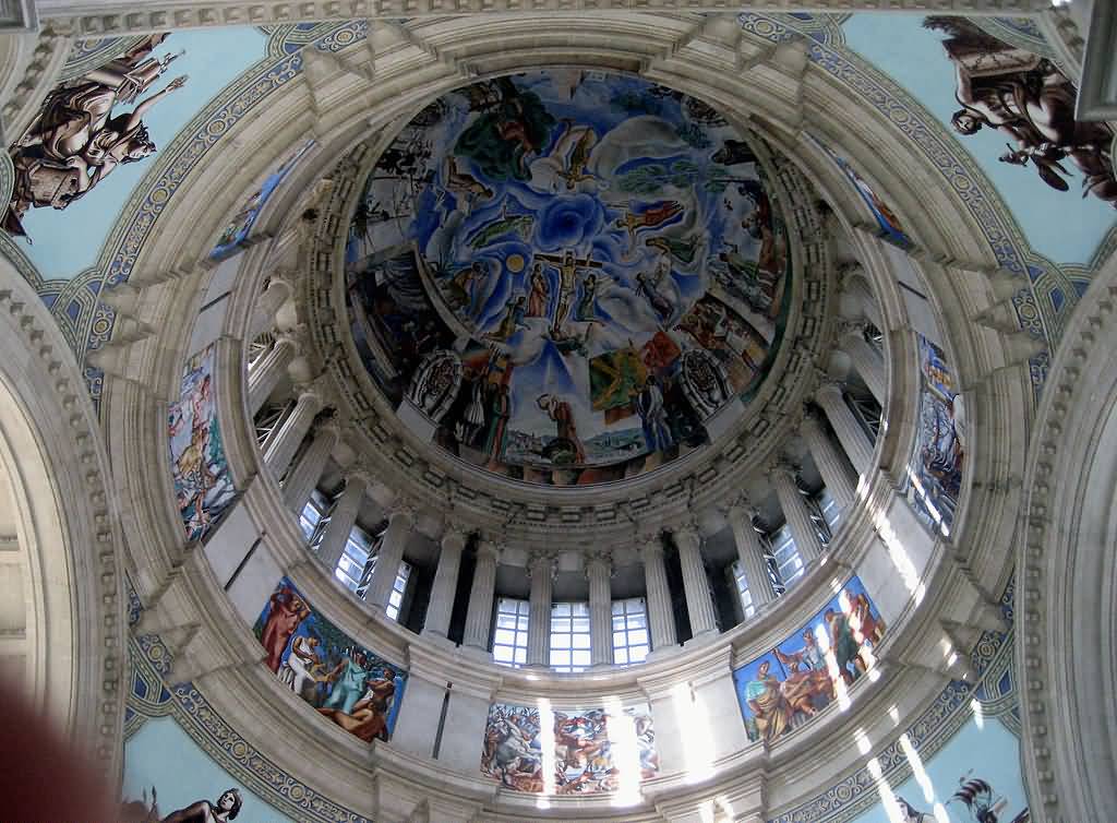 Dome Inside The Palau Nacional In Barcelona