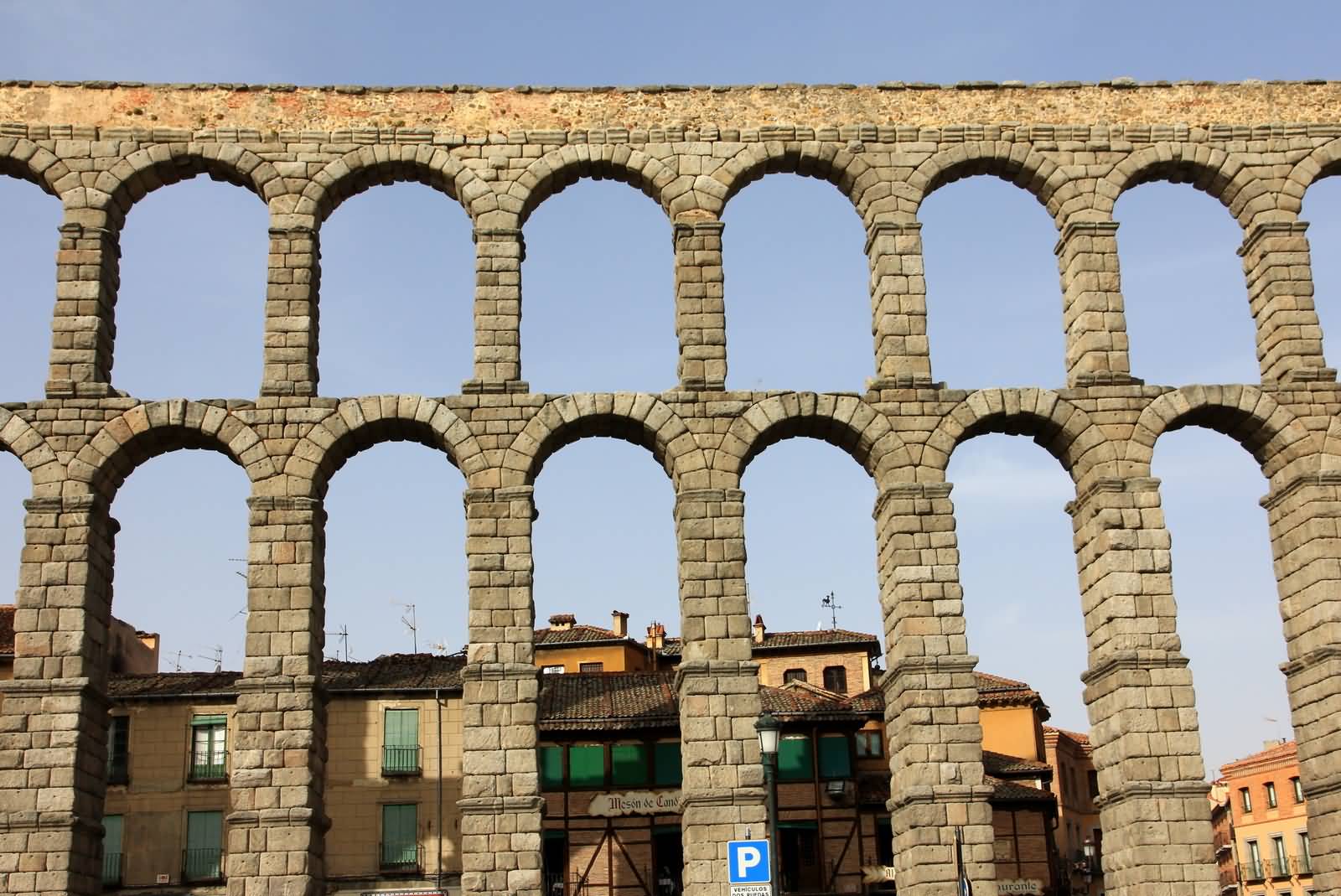 Front Image Of The Aqueduct Of Segovia