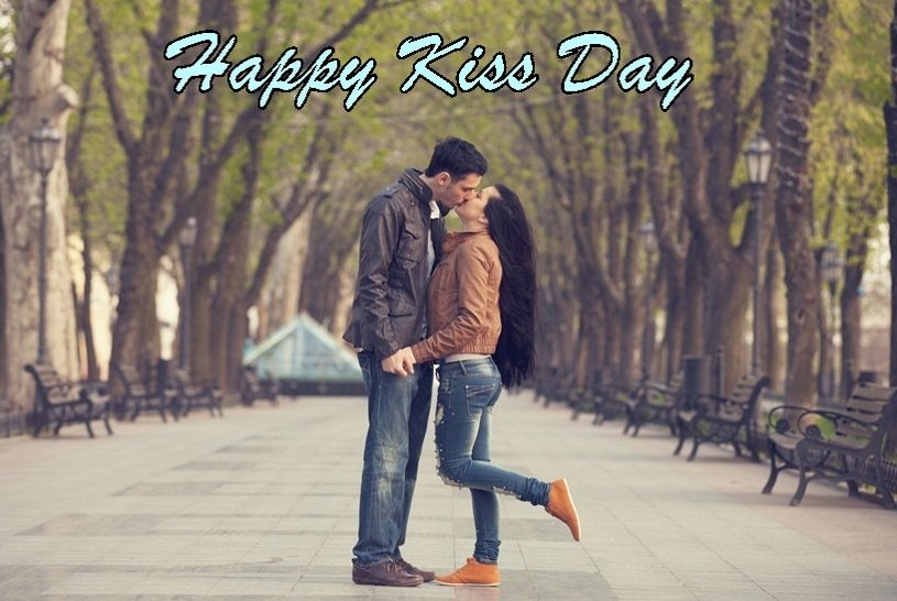 Happy Kiss Day Kissing Couple Card