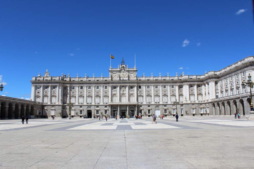 Royal Palace Of Madrid Sightseeing