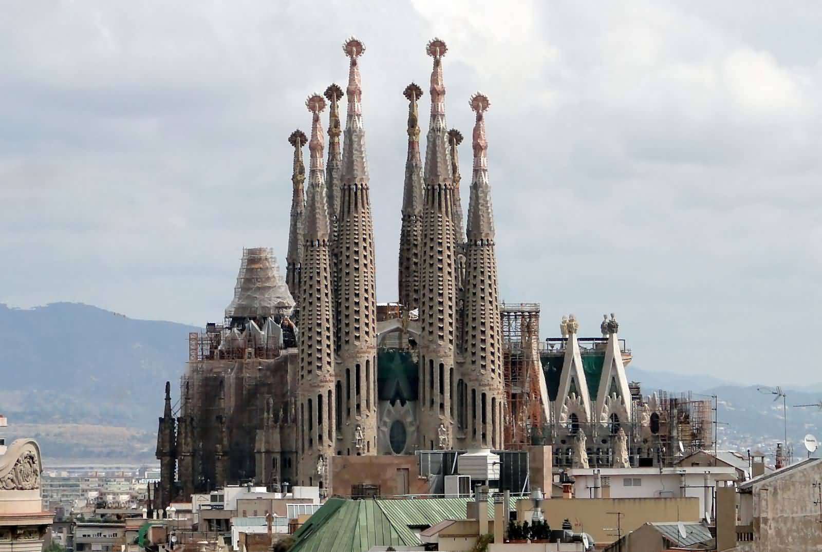 Sagrada Familia Canes Picture