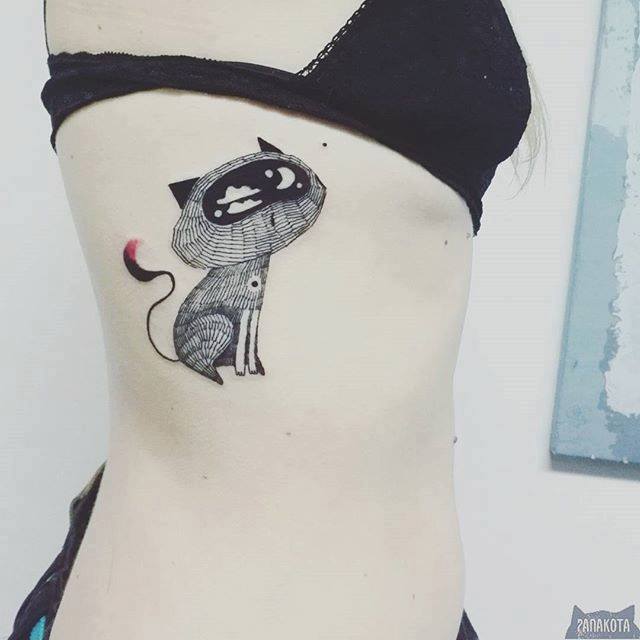 Unique Black Ink Cat Tattoo On Girl Right Side Rib By Panakota