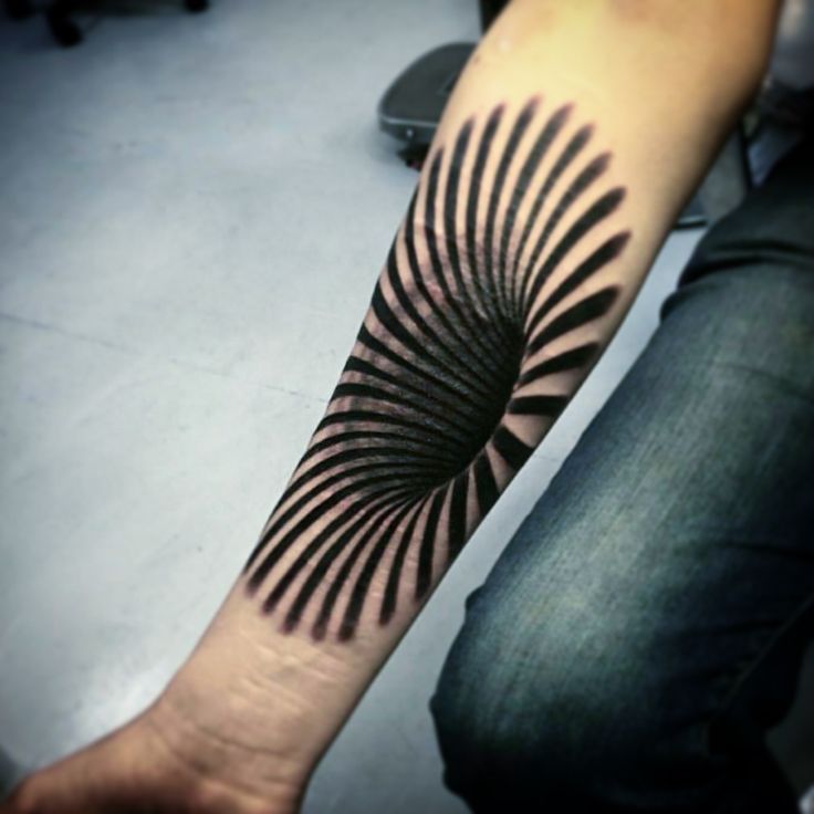 Attractive 3D Illusion Tattoo On Right Forearm