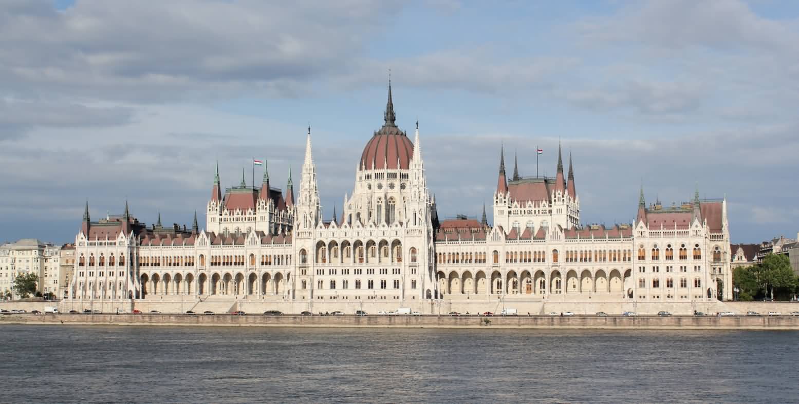 Beautful Picture Of The Hungarian Parliament Building In Budapest, Hungary