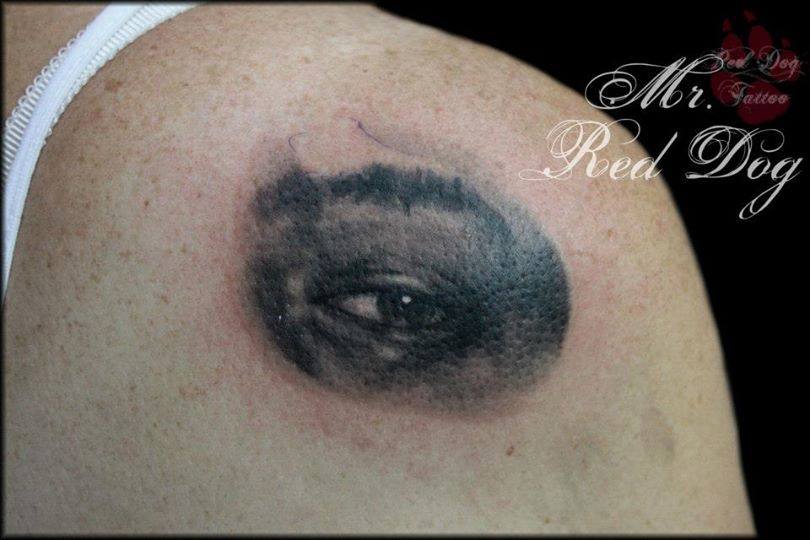Black And Grey Eye Tattoo On Right Back Shoulder