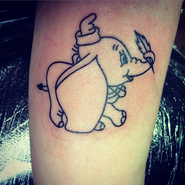 12+ Awesome Dumbo Outline Tattoos Collection